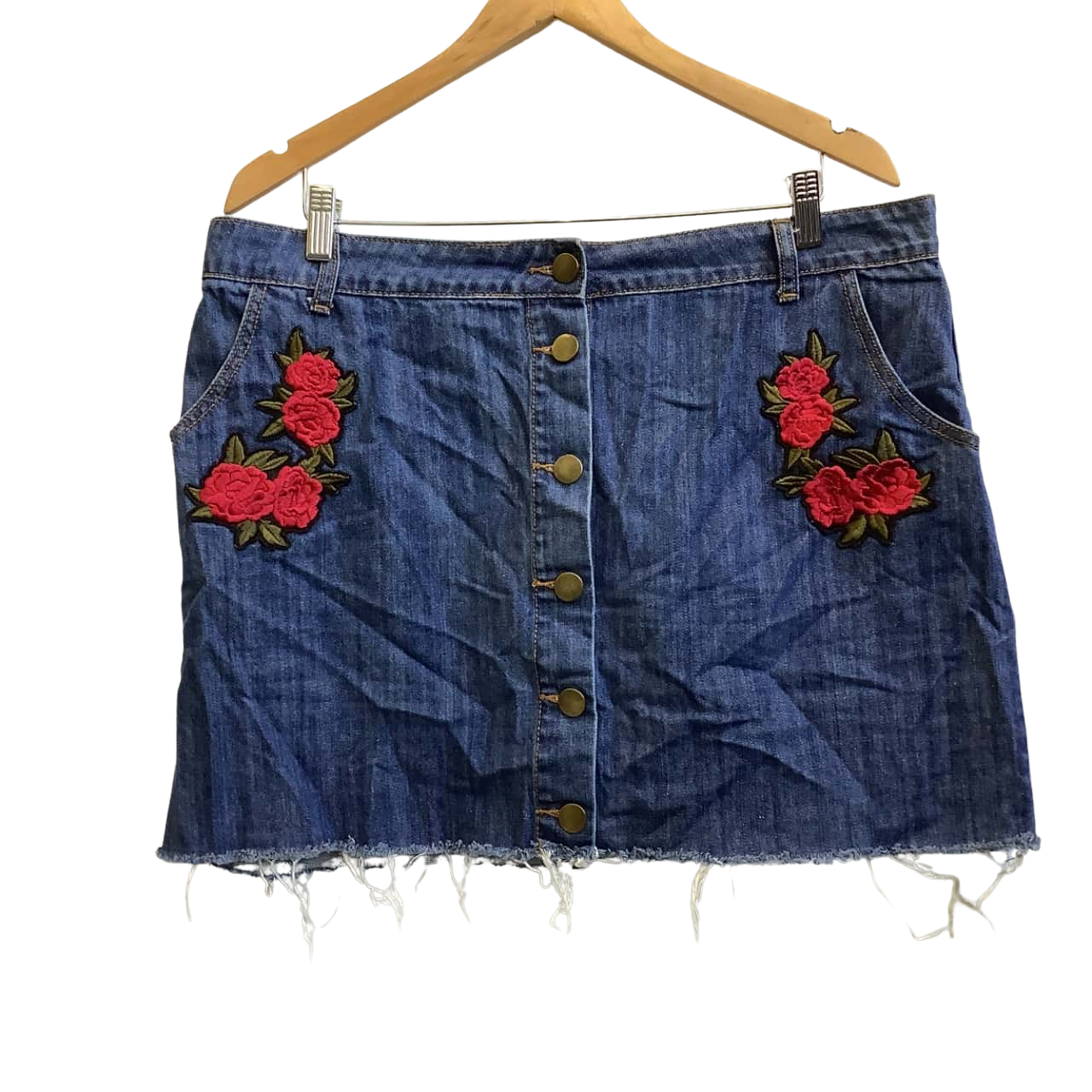 Forever 21 Womens Size 1618 Rose Embroidered Denim / Mini Blue Skirt (s)