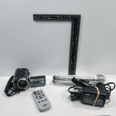 JVC Camcorder GZ-MG30AA PreOwned with Accessories Bag Included As Is 