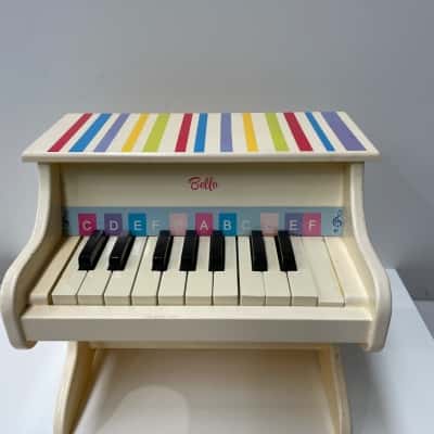 Wooden toy piano Bello carnival
