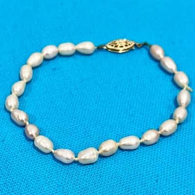 Vintage Pearl Bracelet 