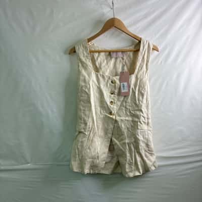 White Closet Womens Size 14 Sleeveless Top Natural BNWT