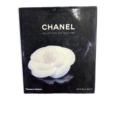 Chanel Collections & Creations Fashion Book Thames & Hudson 