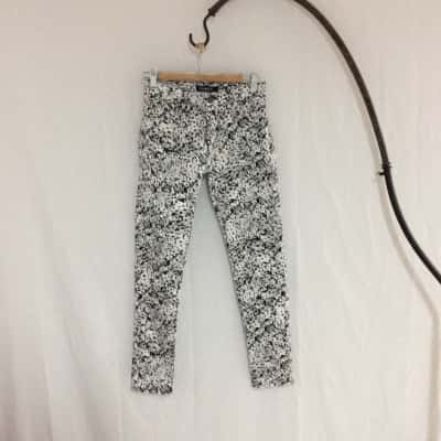 Saba Womens  Size 6 Animal print / Black  / White 