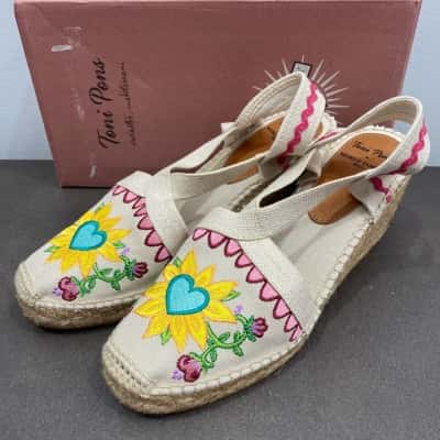 Toni Pons Womens Espadrilles Size 41 Cream / Floral 
