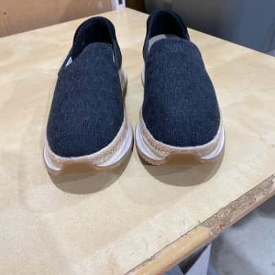 TOMS Womens  Size 7.5 Blue / White 