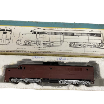 Vintage Train / Carriages / Parts