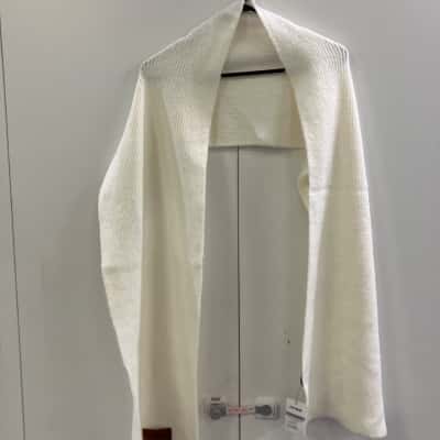 Cotton On Womens  Size L Cream scarf