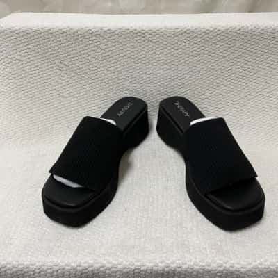Therapy Womens Platform Slides Size 10 Black  