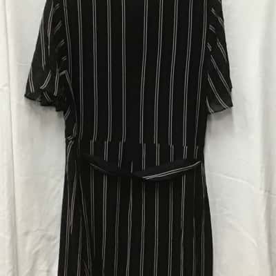 David Lawrence Womens  Size 12 Short Sleeve Dress  Black  / Striped 