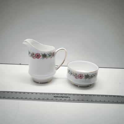 Paragon Belinda Fine Bone China Creamer Milk Jug Open Sugar Bowl Set Vintage