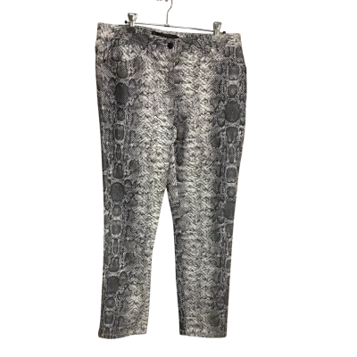 David Lawrence Womens  Size 12 Snake Print 7/8 Length Slim Leg Jeans
