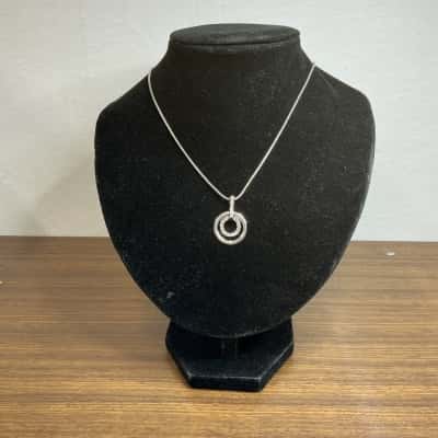  18 K White Gold Plated Chain With Swarovski Crystal Pendant   