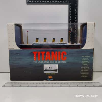 Titanic Scale Model 