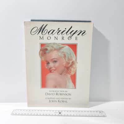 Marilyn Monroe Book PreOwned 