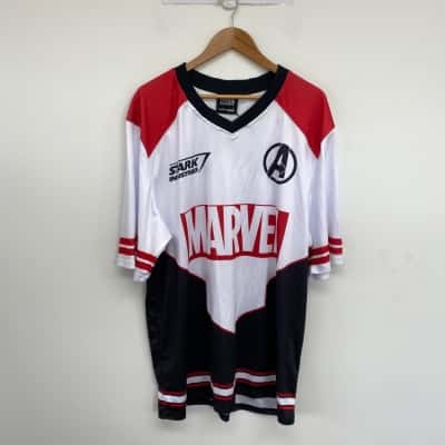 Marvel FB Jersey Marv Avengers Short Sleeve Top Size XL 