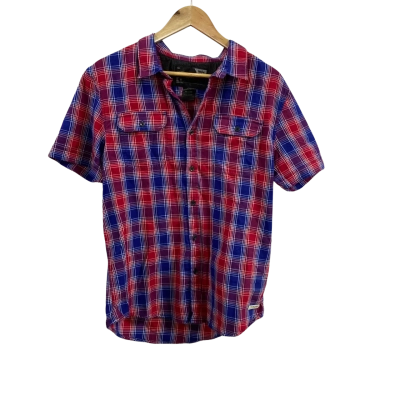Mossimo Mens  Size M Boyd Short Sleeve shirt 