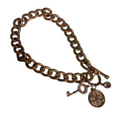 GUESS Gold Toned Necklace 