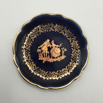 Limoges France Mini Porcelain Plate. Romantic Courting Couple. Cobalt Blue & Gold, 8 cm. diameter. No Chips or Cracks.