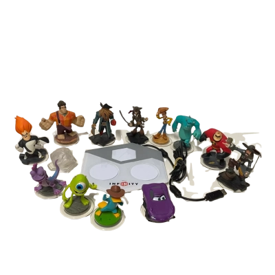Disney Infinity Game base with 13 Figures