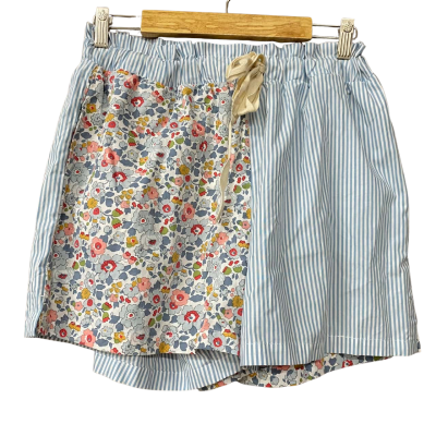 BNWT Shirty Womens Size XL Blue/White Striped Floral Shorts 