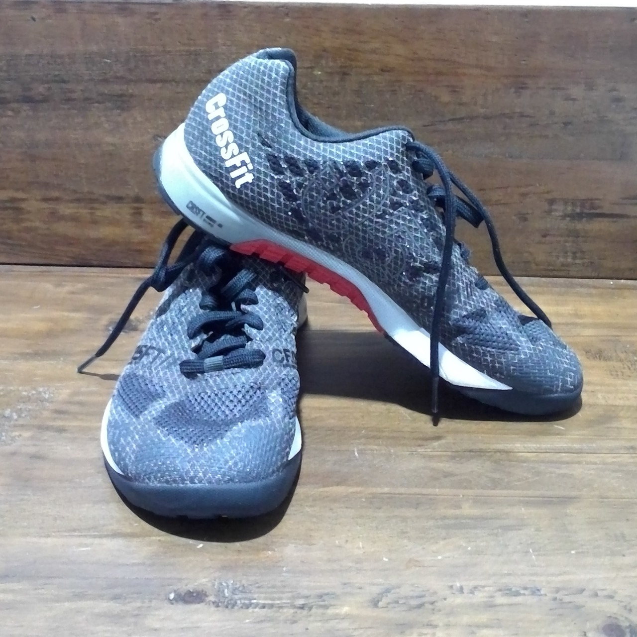 Womens REEBOK CROSSFIT SHOES Size 9 