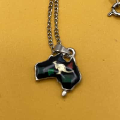 Vintage Australian Souvenir Necklace  Australia with Kangaroo & Opals Necklace 