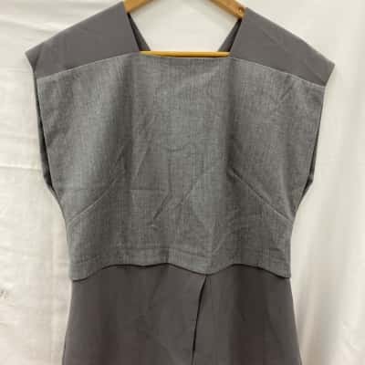 Veronika Maine Womens  Size 10 Sleeveless Top Grey 