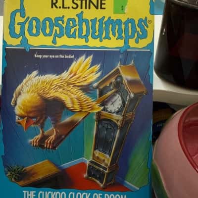 The Cuckoo Clock of Doom" (Goosebumps #28) by R.L. Stine(B24)