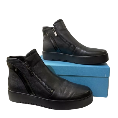 Django & Juliette Womens  Size 40 Leather Boots Black  