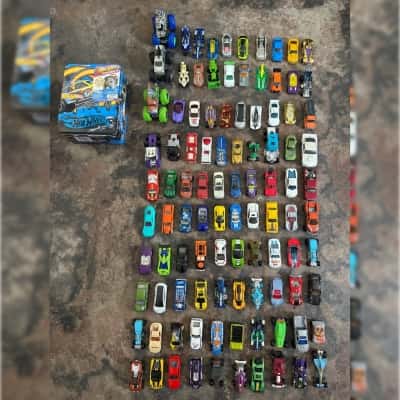 Hot Wheels/ Matchbox Bulk Lot!! 100 Vehicles + Bonus