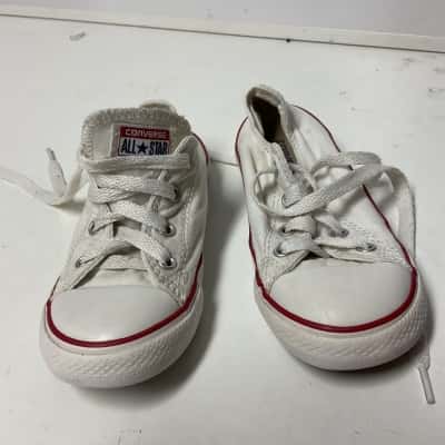 Kids converse size 9 white 