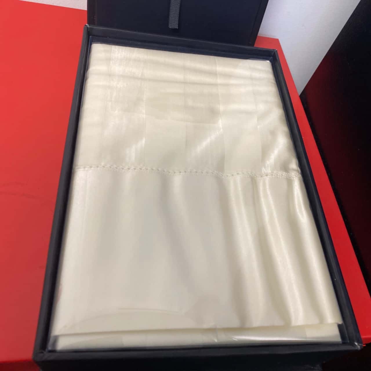 Sheridan She mulberry Silk cream/ivory Pillowcases