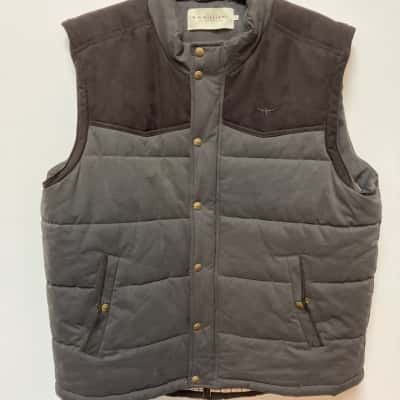 R.M. Williams Mens  Size XL Vest Brown 