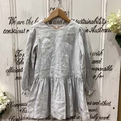  Womens  Size 6 3/4 Sleeve Top / Button Up Top Green / Pinstriped / White 