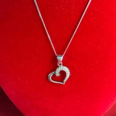 Women's 925 Silver heart with Diamante on 925 Silver Chain 