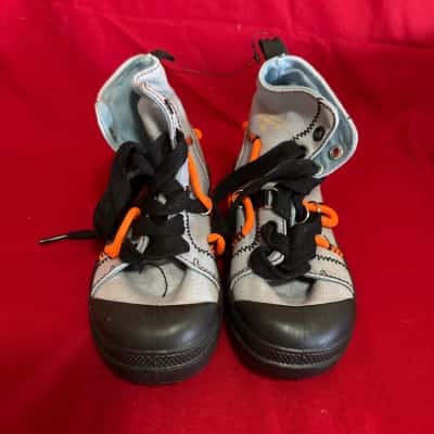  Kids Urban Art High Top Grey Sneakers  Size 12 Shoes 