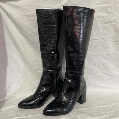 Therapy Size 7 Boots Black  
