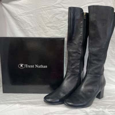 Trent Nathan Size 39 Boots Black  