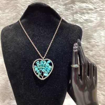 Womens Wire wrapped Tree of Life pendant necklace with turquoise stone chips on a silver tone chain & Toe ring