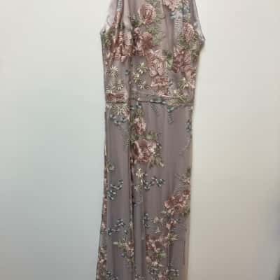 Review Womens  Size 6 Floral / Pattern / Pink  