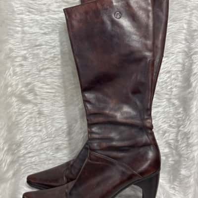 Womens  Size 39 Boots Brown 