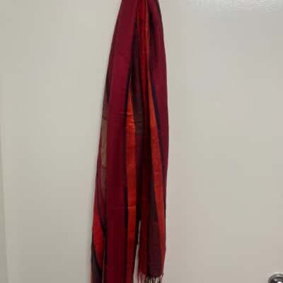  Women's Size One Size Scarf - Red 