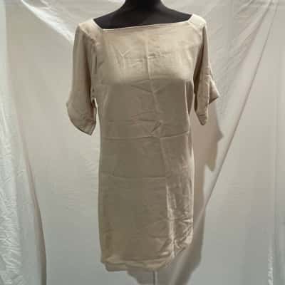 HOSS Pure Silk Size M Shift Dress Beige 