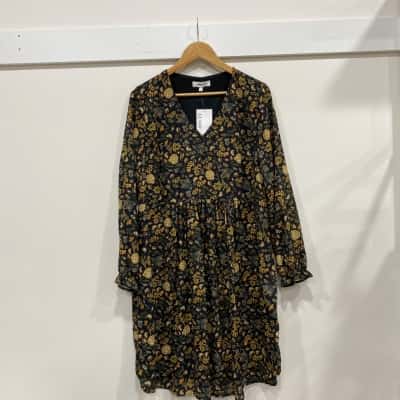 EUROEDIT  Womens  Size 44 Long Sleeve Dress Black  / Floral 