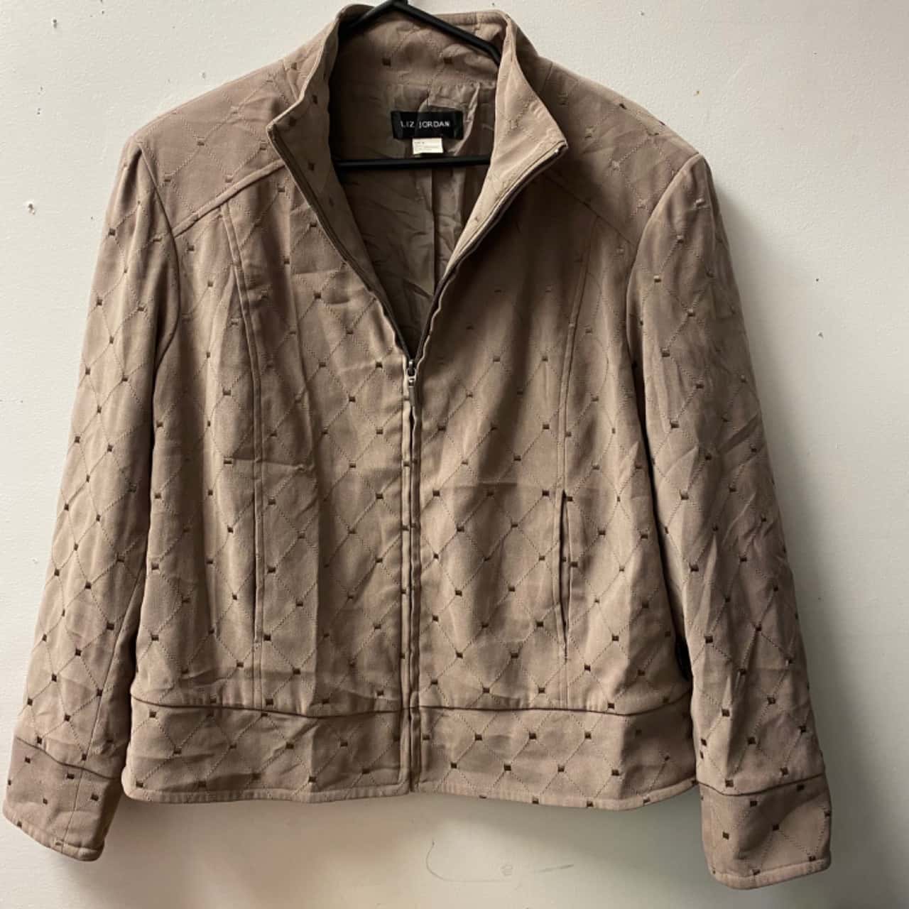 BEIGE ROUND ZIP UP JACKET main image 1