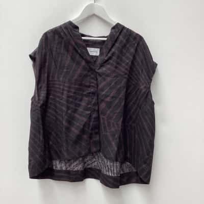  Commonry - Size 16 Sleeveless Top Black  / Brown / Pattern 