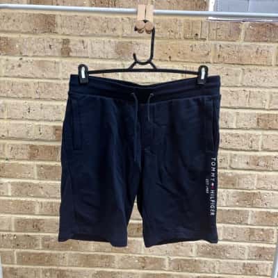 Tommy Hilfiger Mens navy shorts Size M 
