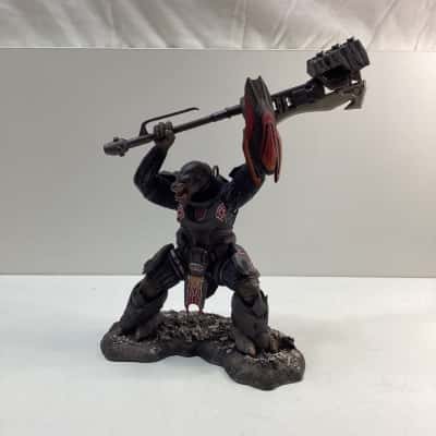 Halo 3 Brute Chieftain Action Figure 