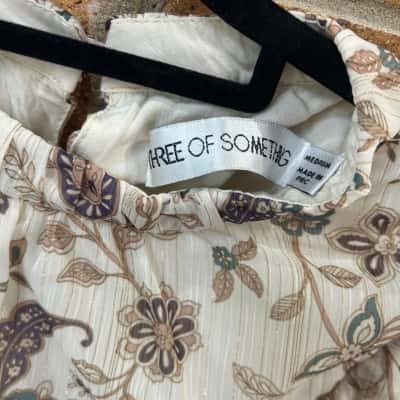 Three of Something Womens  Size M Floral Top