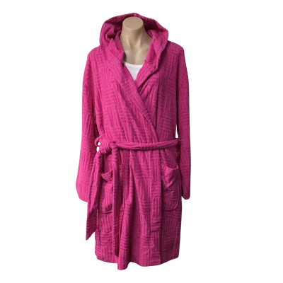 Sussan Womens Size L / XL Bright Pink Quilted Pattern Long Sleeve Hooded Robe